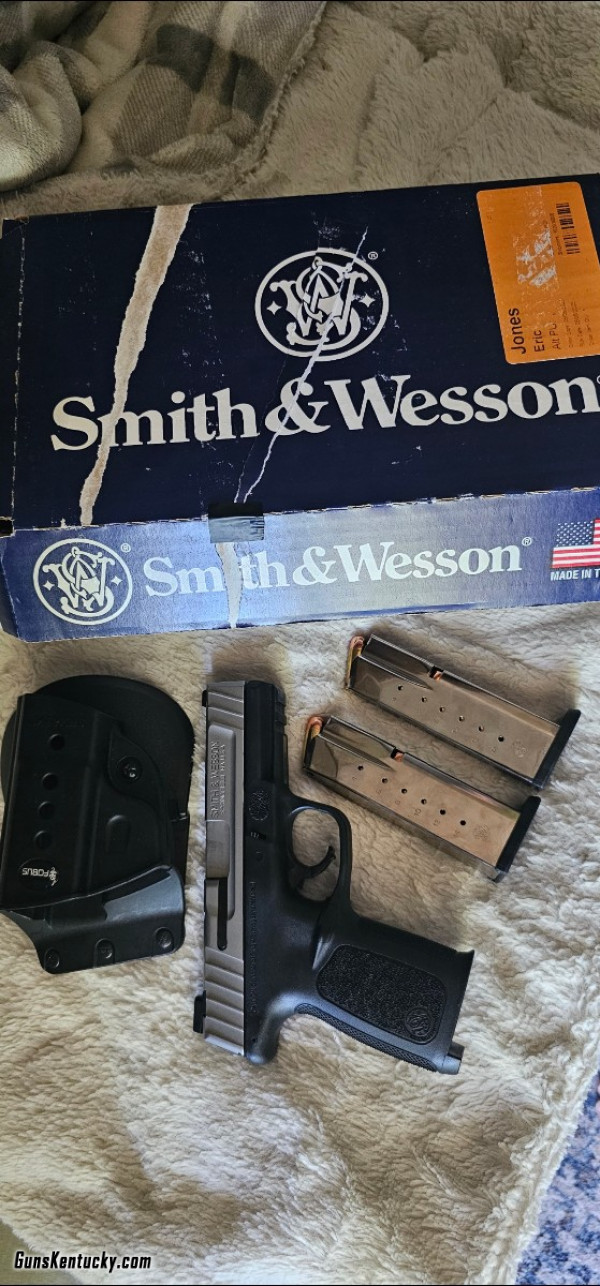 Smith & Wesson SD40ve for sell